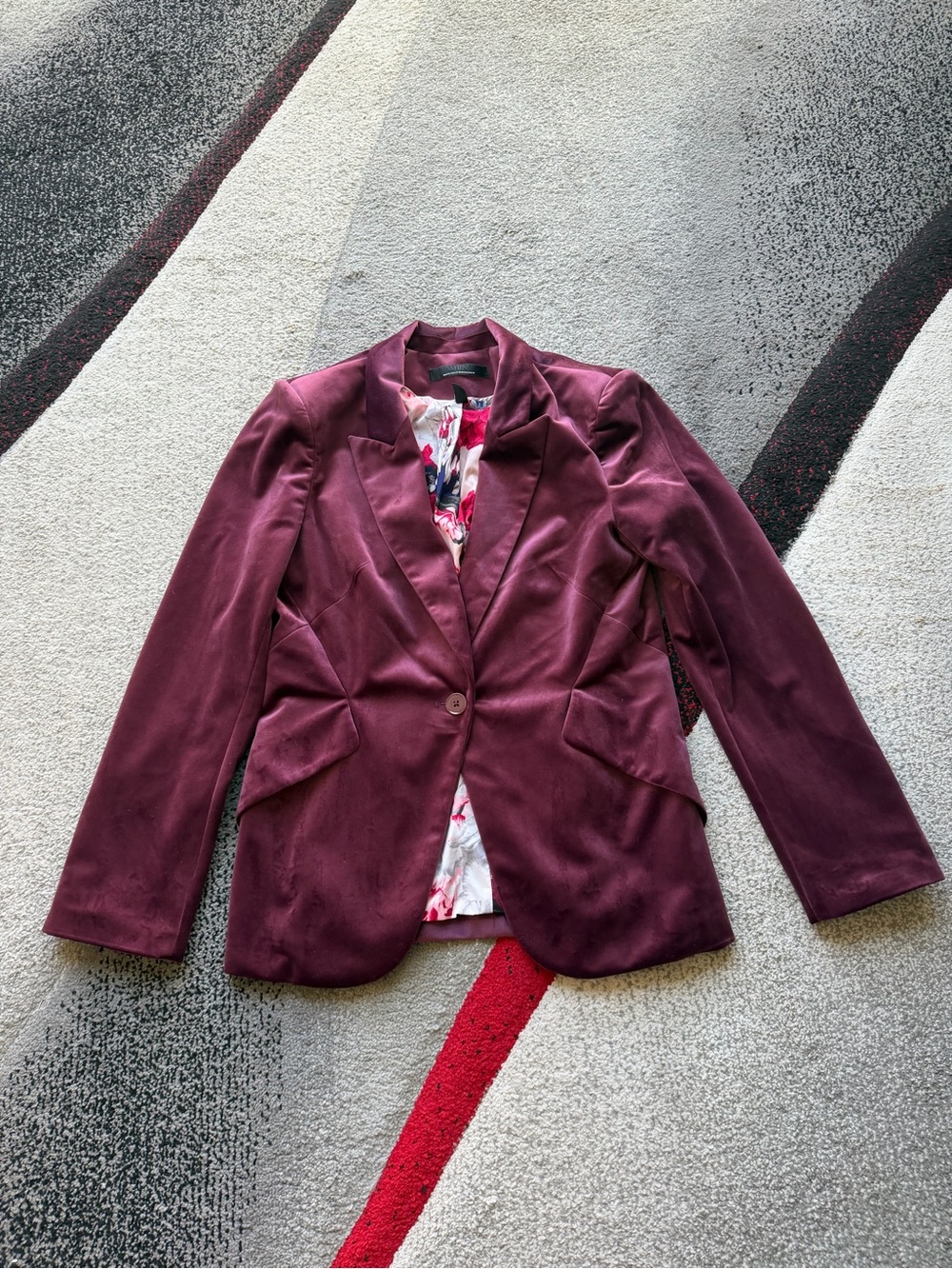 White House Black Market Violet Velvet Editor Fitted Blazer